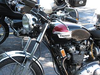 vintage triumph motorcycles