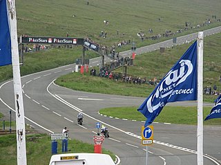 Entering the straightaway, mountain course