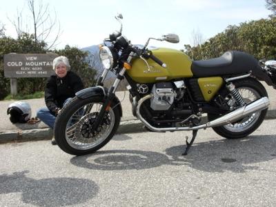 Moto Guzzi V-7 Cafe